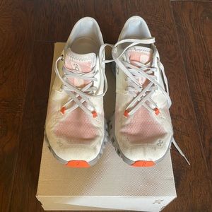 OnRunning Cloud X3  size 7.5 tennis shoes